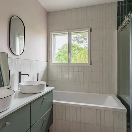 Maison Du Brise Lames - Welkeys